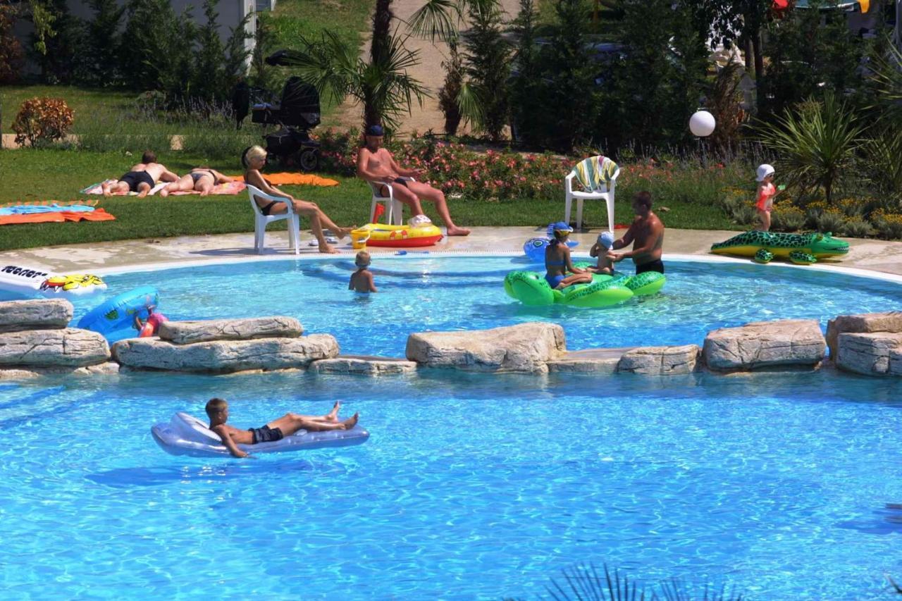 Апартаменти Camping Bella Italia In Peschiera Del Garda - Gardasee Екстер'єр фото