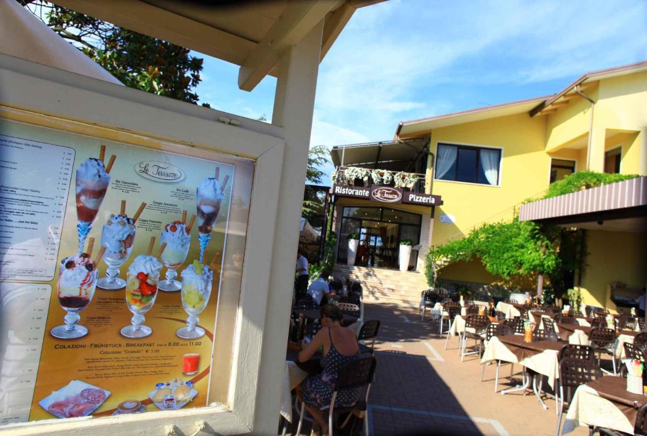 Camping Bella Italia In Peschiera Del Garda - Gardasee Екстер'єр фото