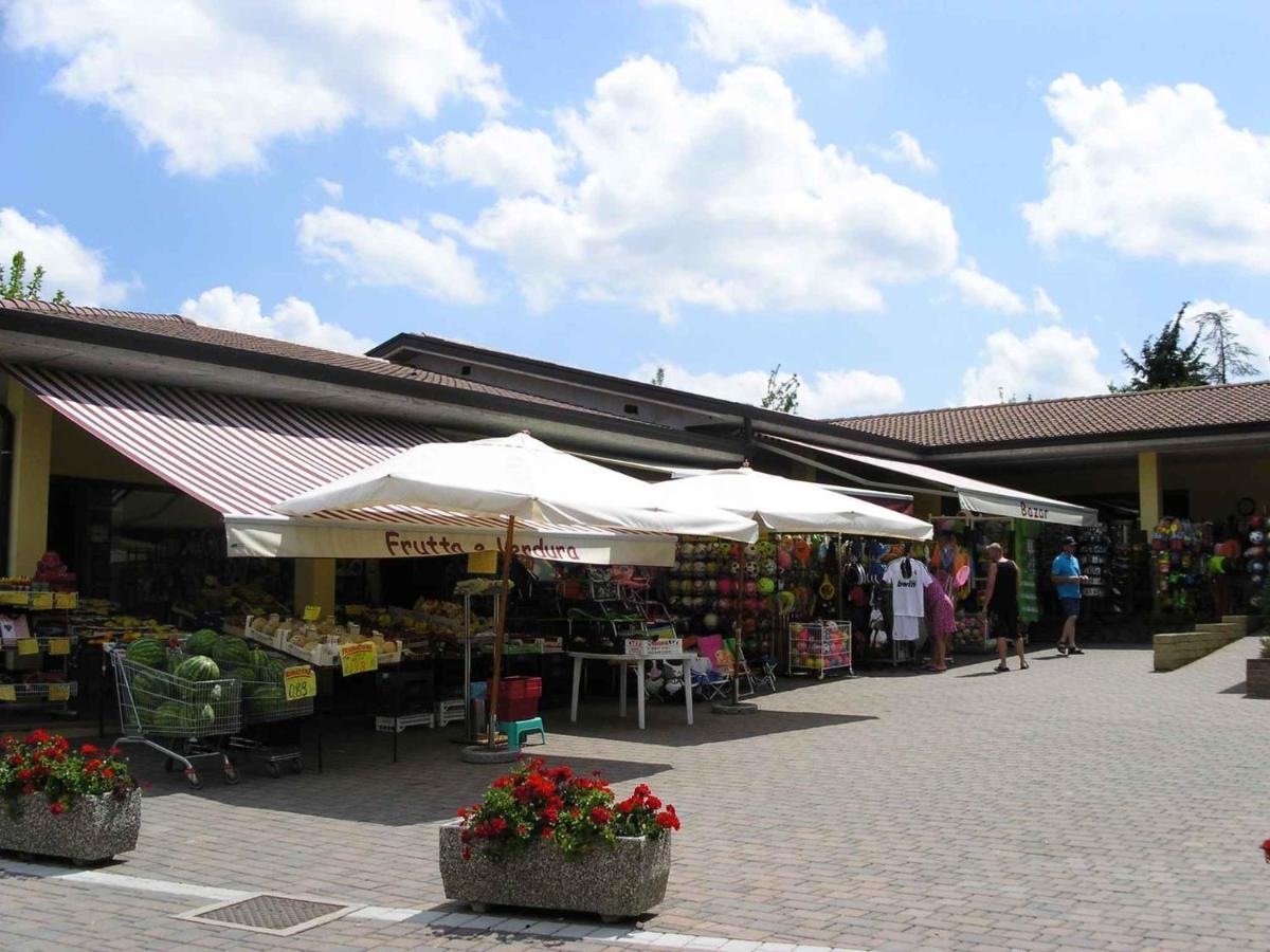 Апартаменти Camping Bella Italia In Peschiera Del Garda - Gardasee Екстер'єр фото