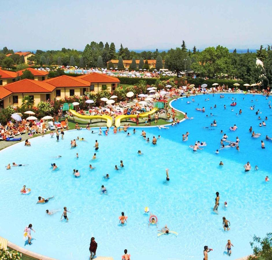 Апартаменти Camping Bella Italia In Peschiera Del Garda - Gardasee Екстер'єр фото