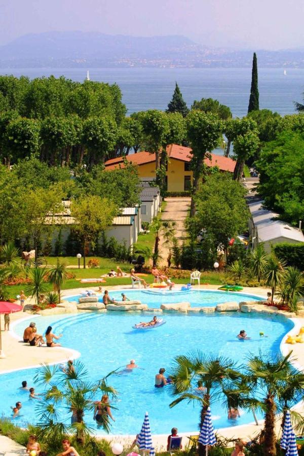 Апартаменти Camping Bella Italia In Peschiera Del Garda - Gardasee Екстер'єр фото